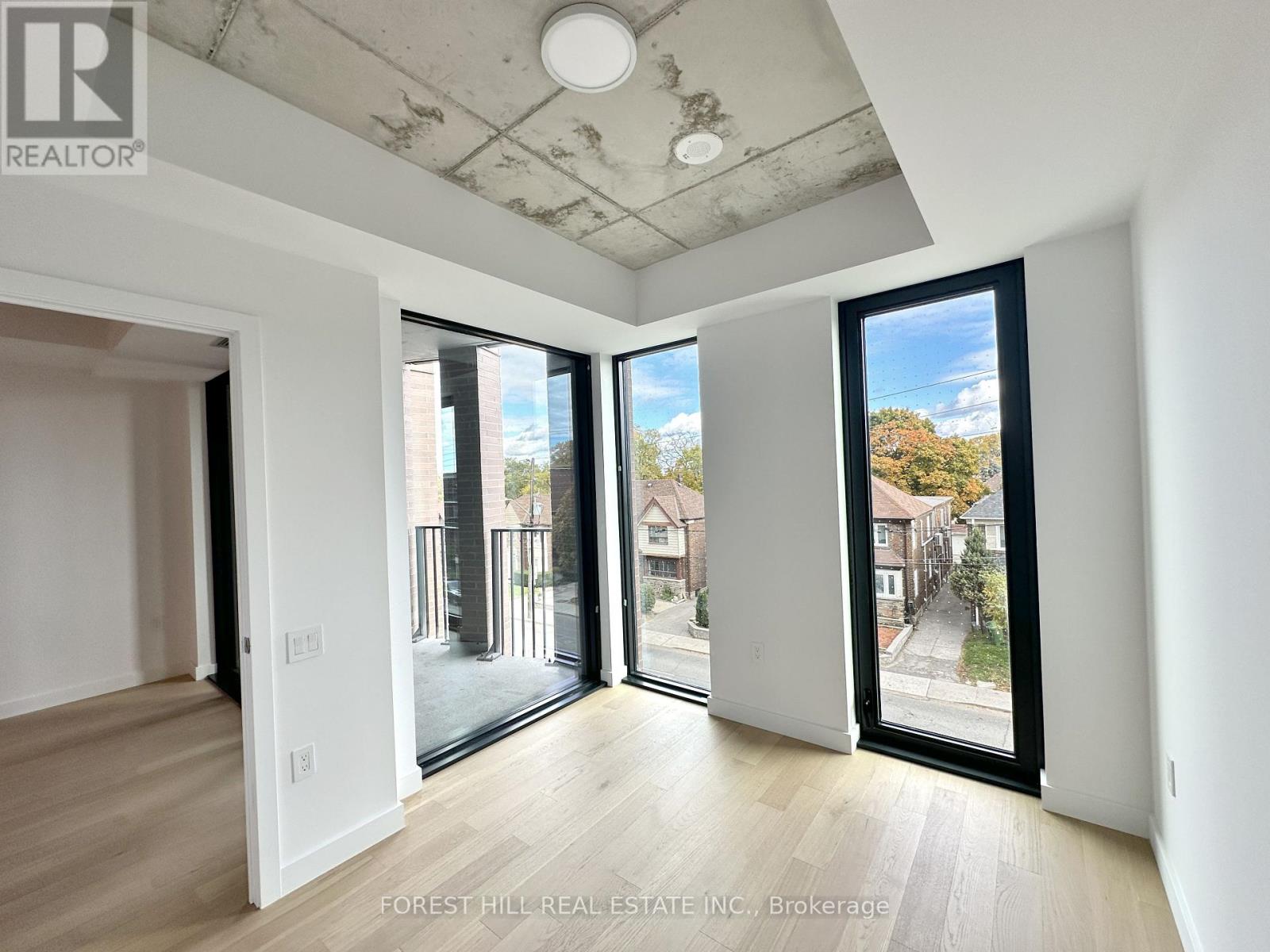 504 - 1720 Bayview Avenue, Toronto, Ontario  M4G 3C4 - Photo 8 - C12530386