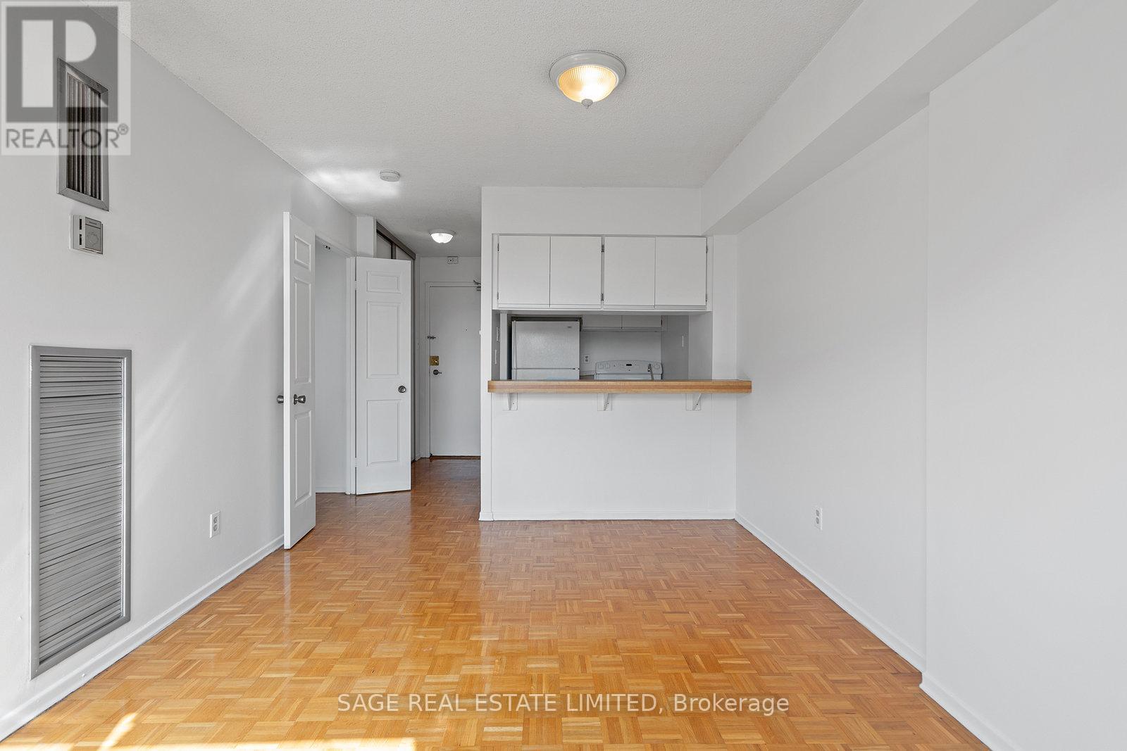 714 - 80 ST. PATRICK STREET, Toronto, Ontario