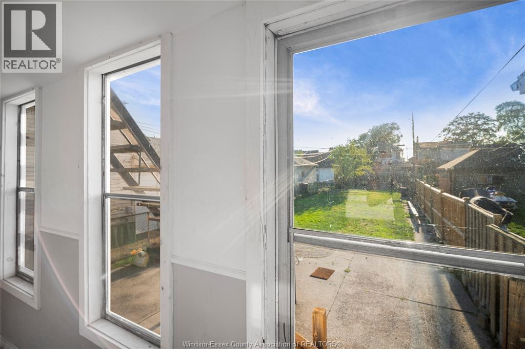 1085 Langlois, Windsor, Ontario N9A 2H4 - Photo 17 - 25028506