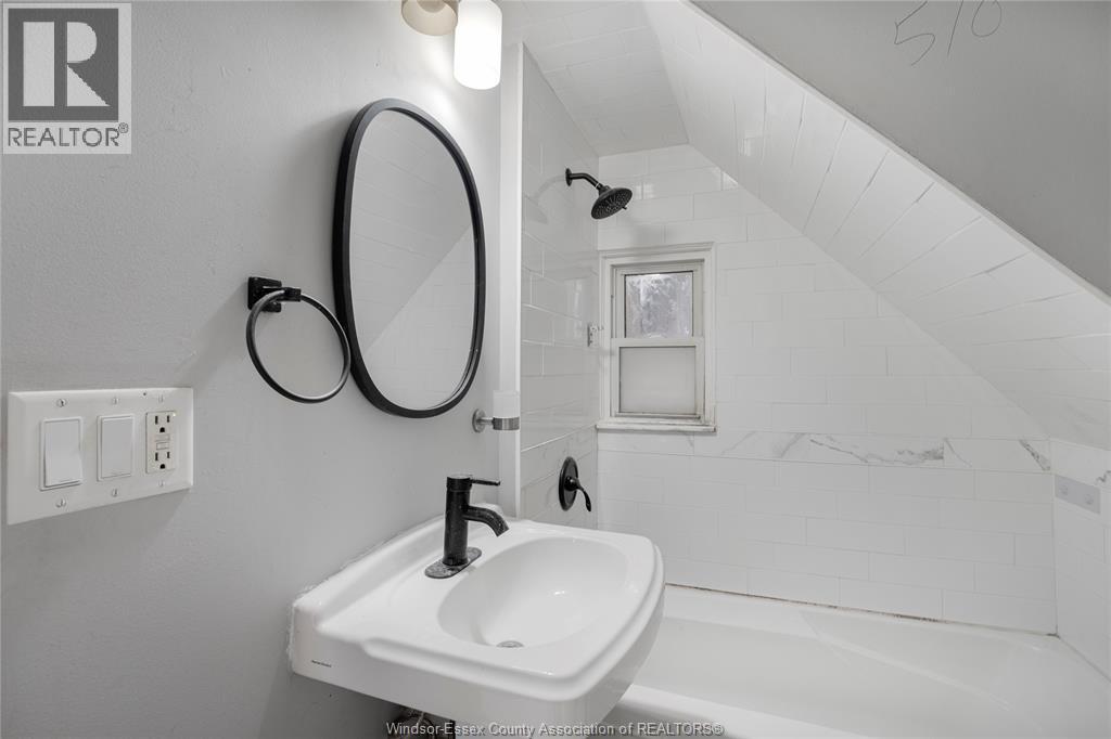 1085 Langlois, Windsor, Ontario N9A 2H4 - Photo 18 - 25028506