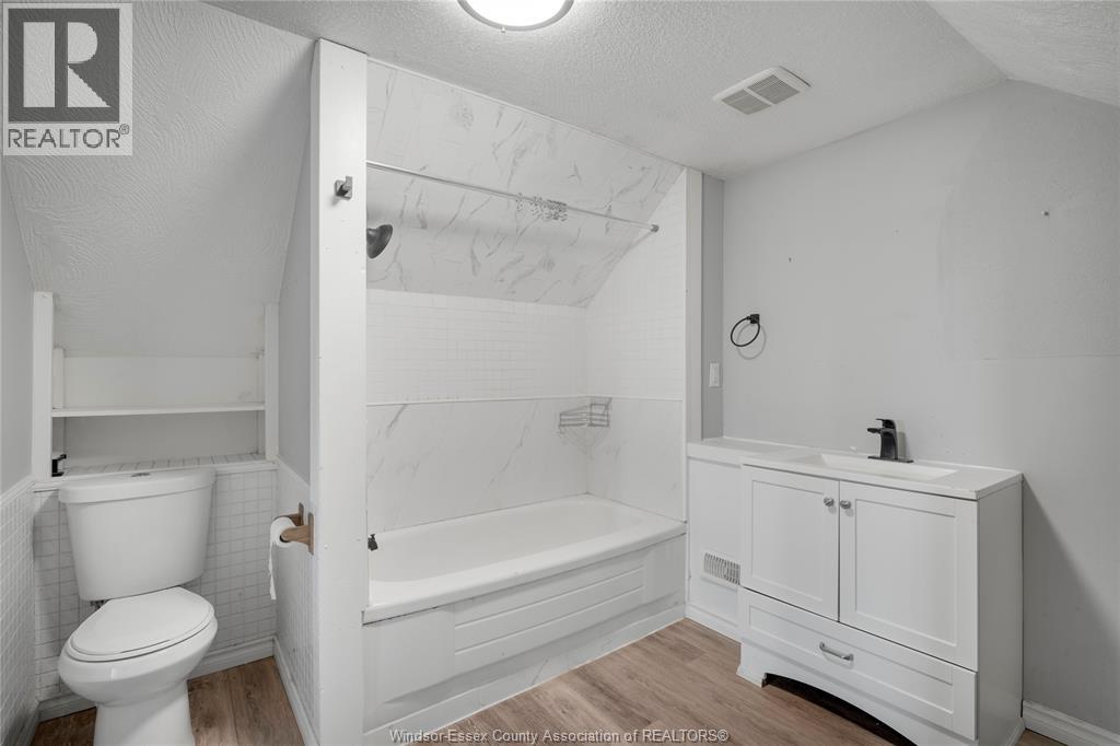 1085 Langlois, Windsor, Ontario N9A 2H4 - Photo 33 - 25028506