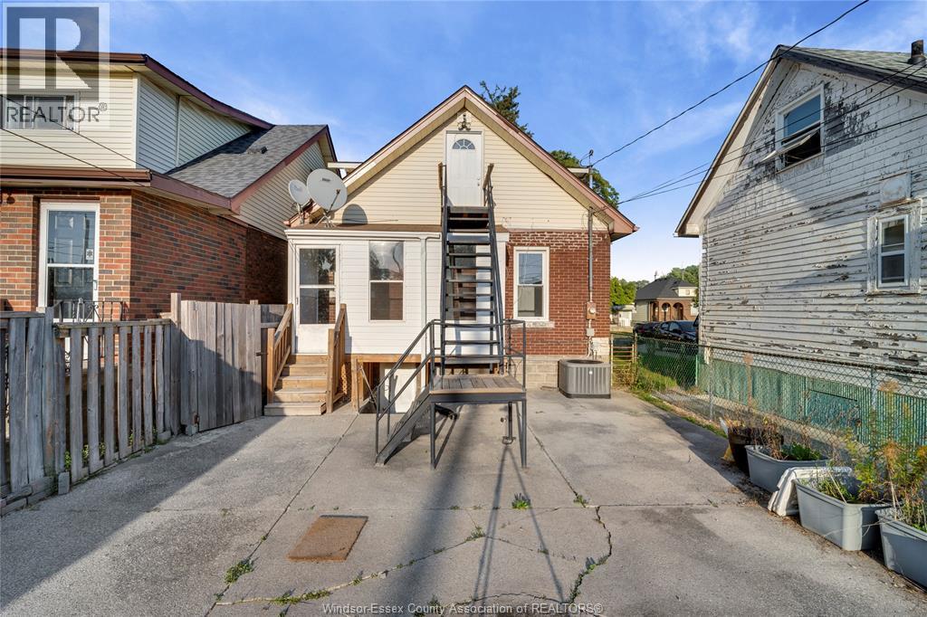 1085 Langlois, Windsor, Ontario N9A 2H4 - Photo 38 - 25028506