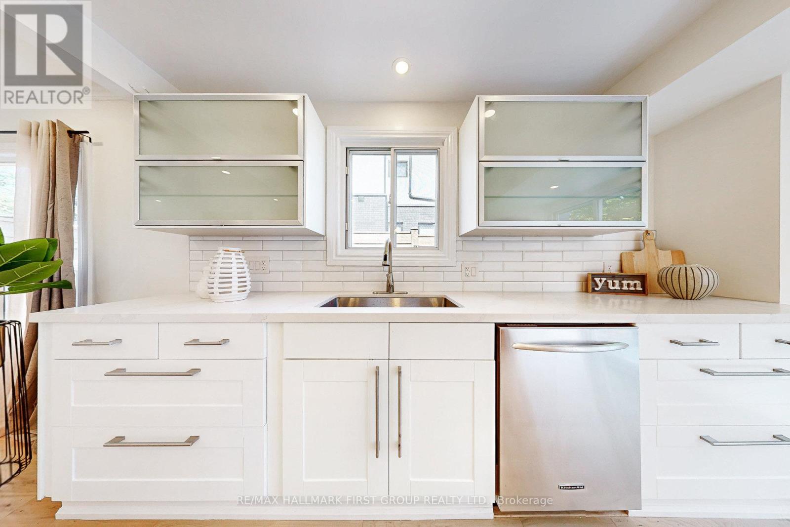 589 Marksbury Road, Pickering, Ontario  L1W 2T1 - Photo 16 - E12530202