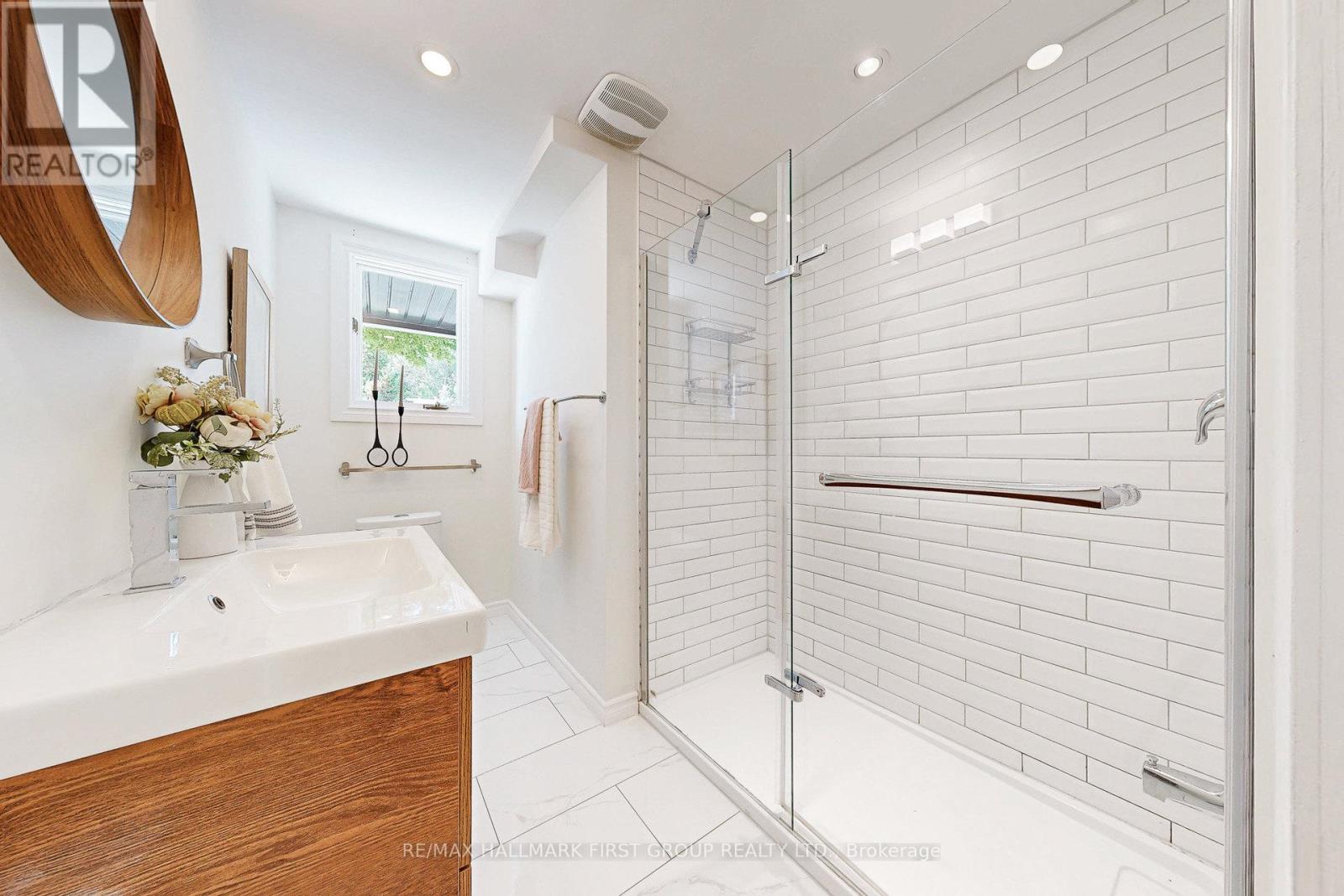 589 Marksbury Road, Pickering, Ontario  L1W 2T1 - Photo 23 - E12530202