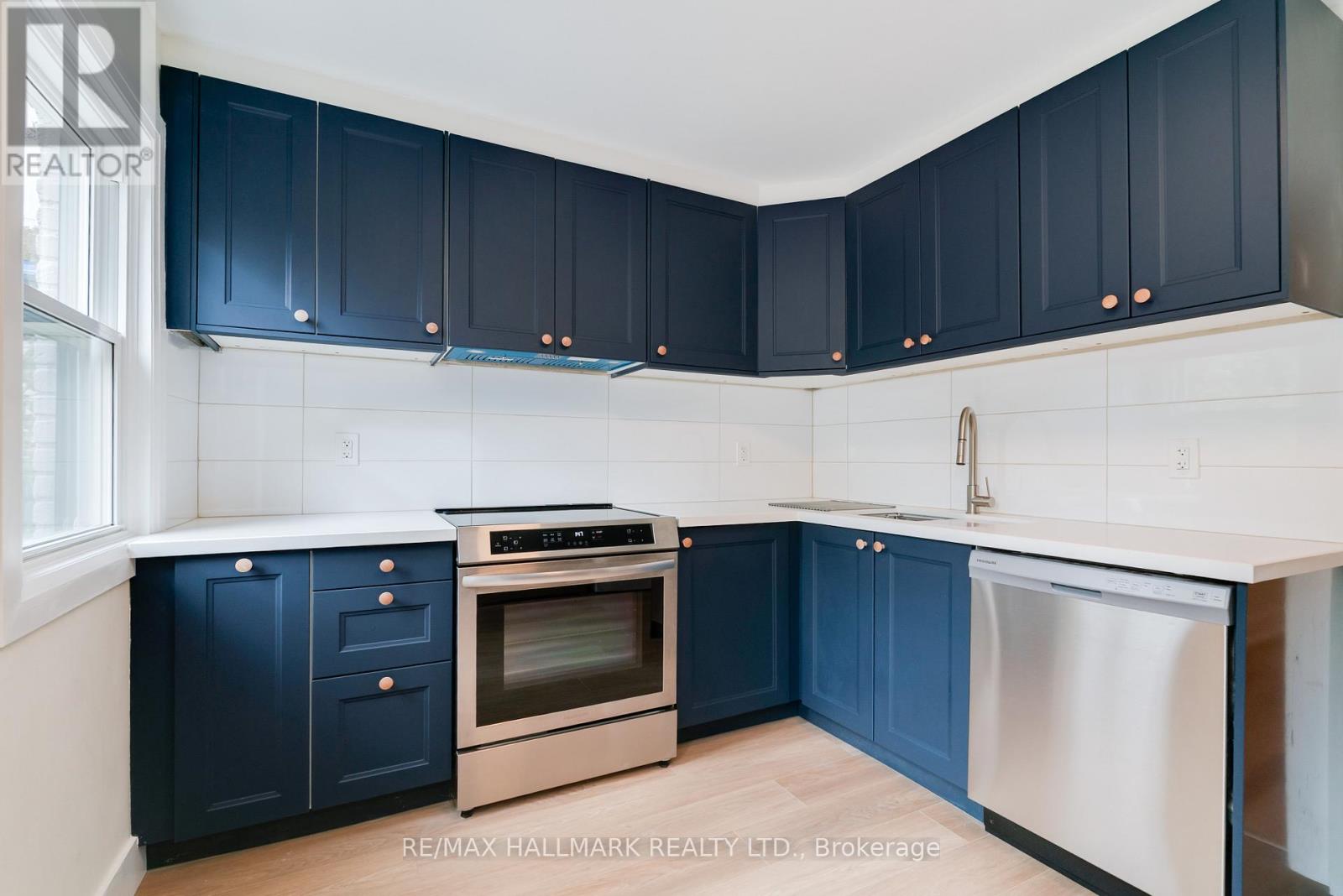 36 Rushbrooke Avenue, Toronto, Ontario  M4M 3A9 - Photo 12 - E12530222