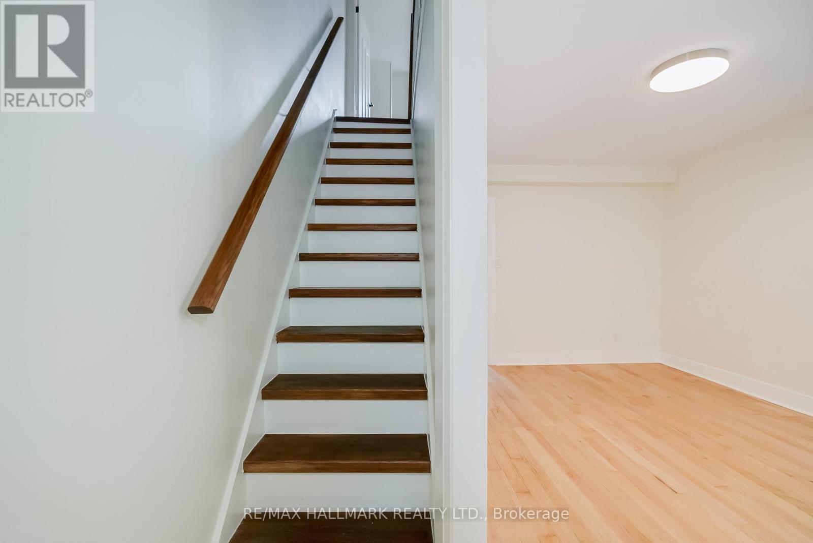 36 Rushbrooke Avenue, Toronto, Ontario  M4M 3A9 - Photo 5 - E12530222