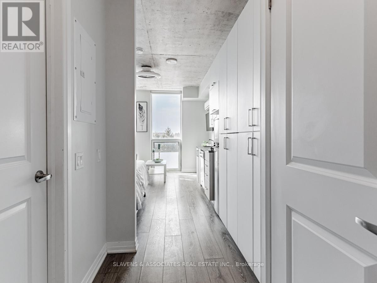 610 - 1900 Simcoe Street N, Oshawa, Ontario  L1G 4Y3 - Photo 2 - E12530240