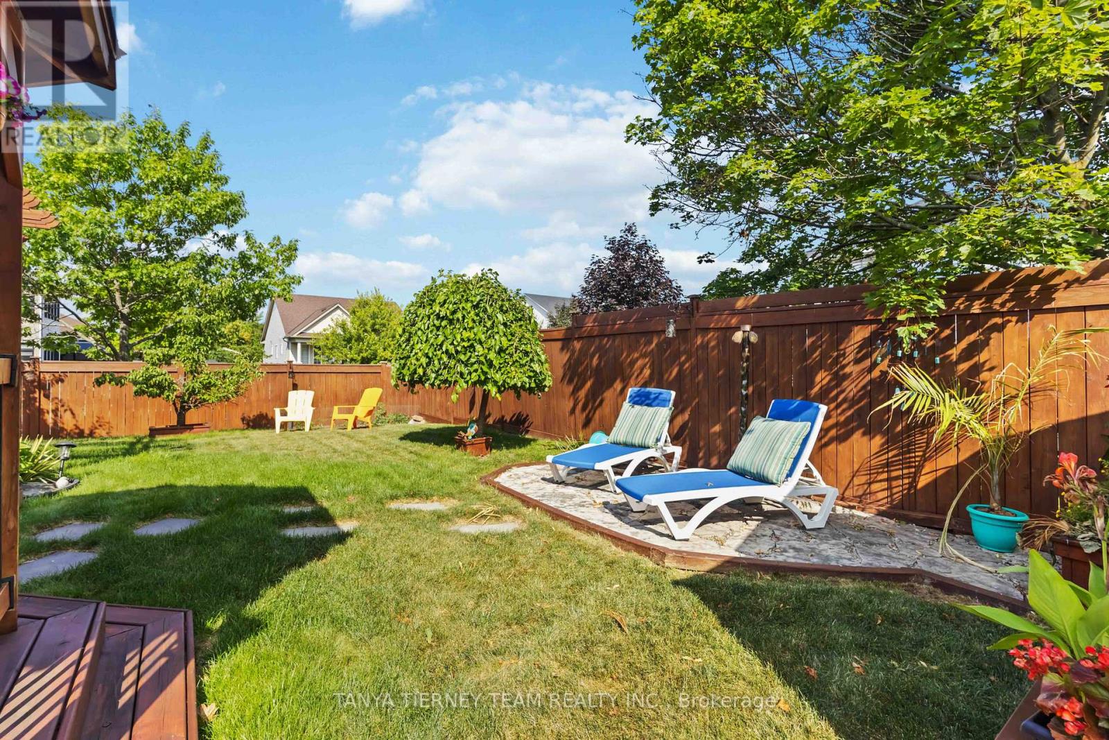 30 Holsted Road, Whitby, Ontario  L1M 2B9 - Photo 46 - E12530304