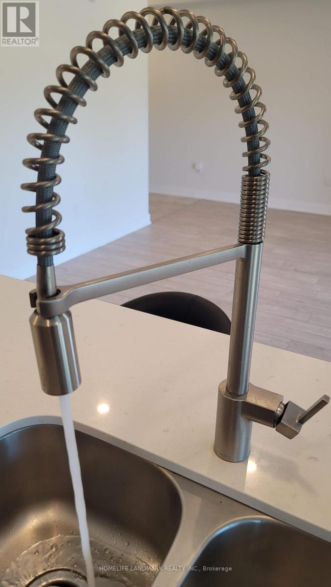 111 - 10 Culinary Lane, Barrie, Ontario  L9J 0J7 - Photo 14 - S12458441