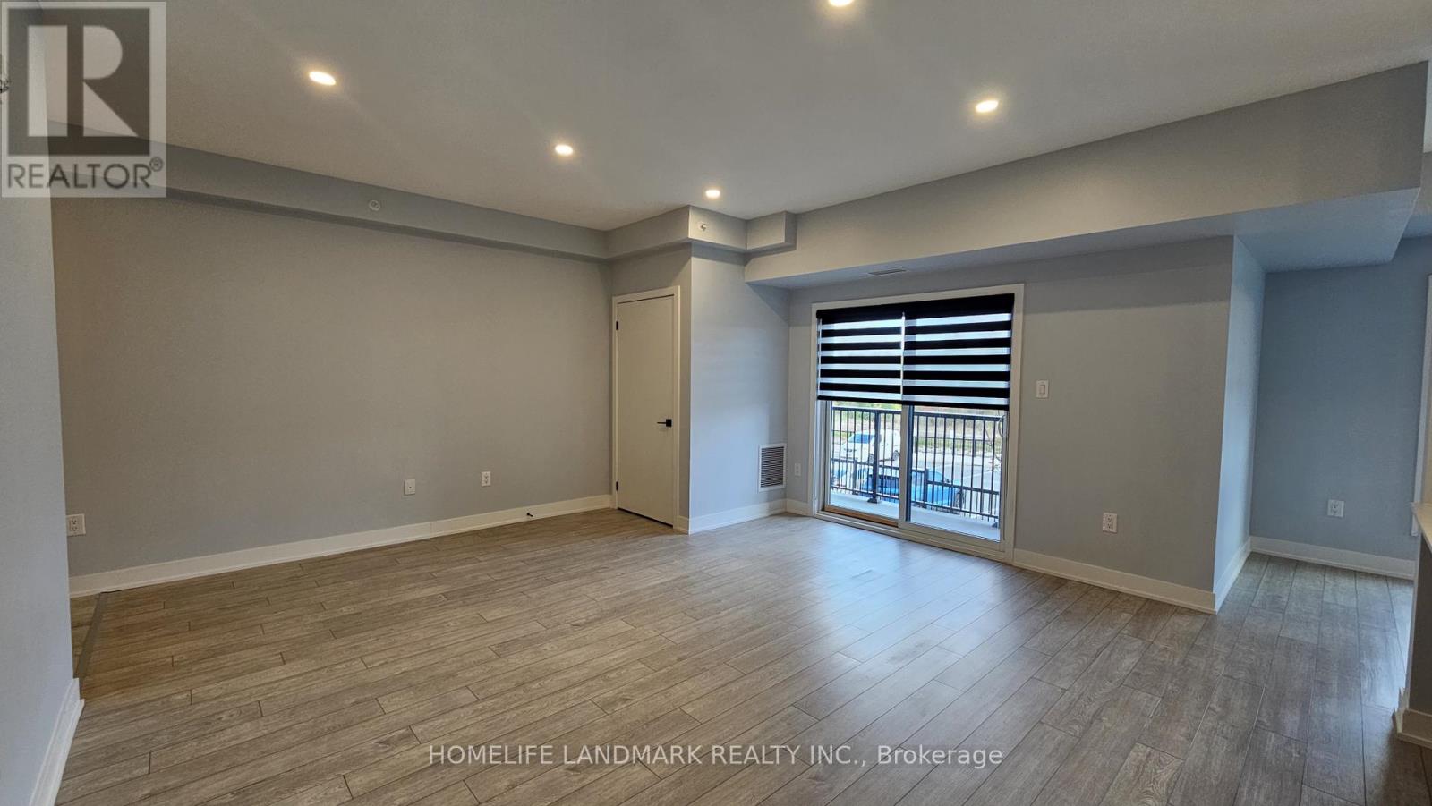 111 - 10 Culinary Lane, Barrie, Ontario  L9J 0J7 - Photo 12 - S12458441