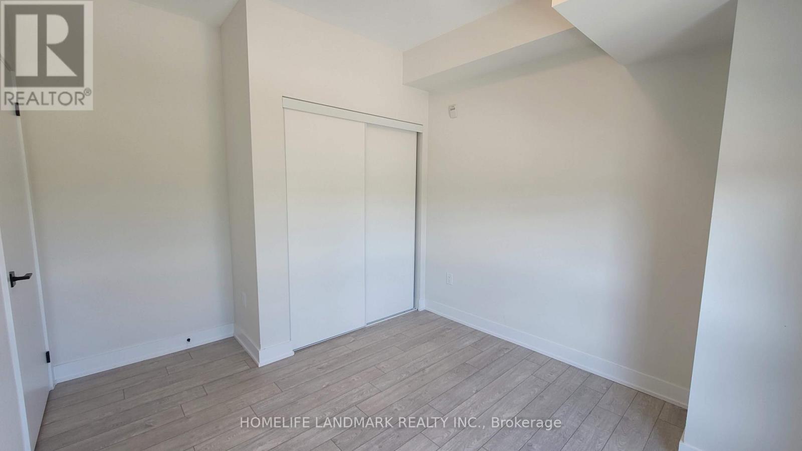 111 - 10 Culinary Lane, Barrie, Ontario  L9J 0J7 - Photo 22 - S12458441