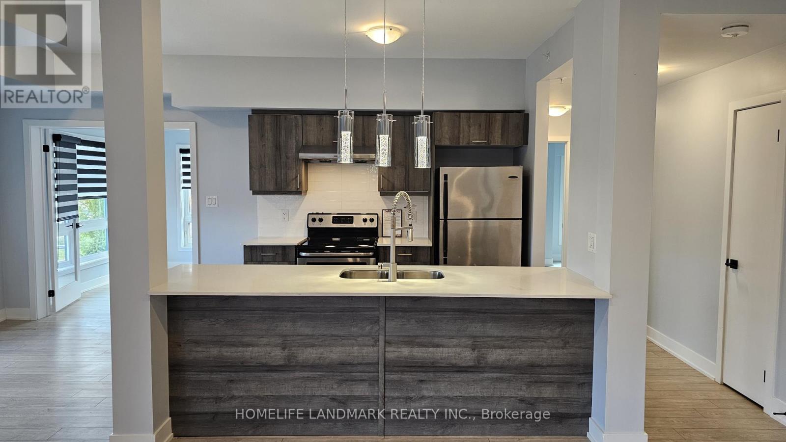 111 - 10 Culinary Lane, Barrie, Ontario  L9J 0J7 - Photo 9 - S12458441