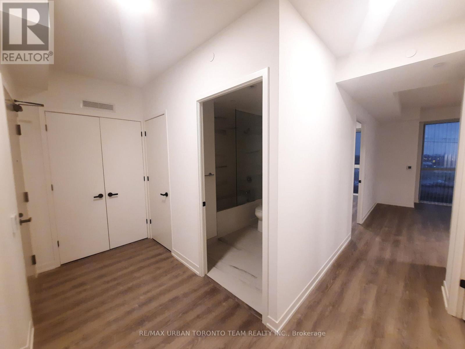 812 - 8 Interchange Way, Vaughan, Ontario  L4K 5Z7 - Photo 10 - N12530274