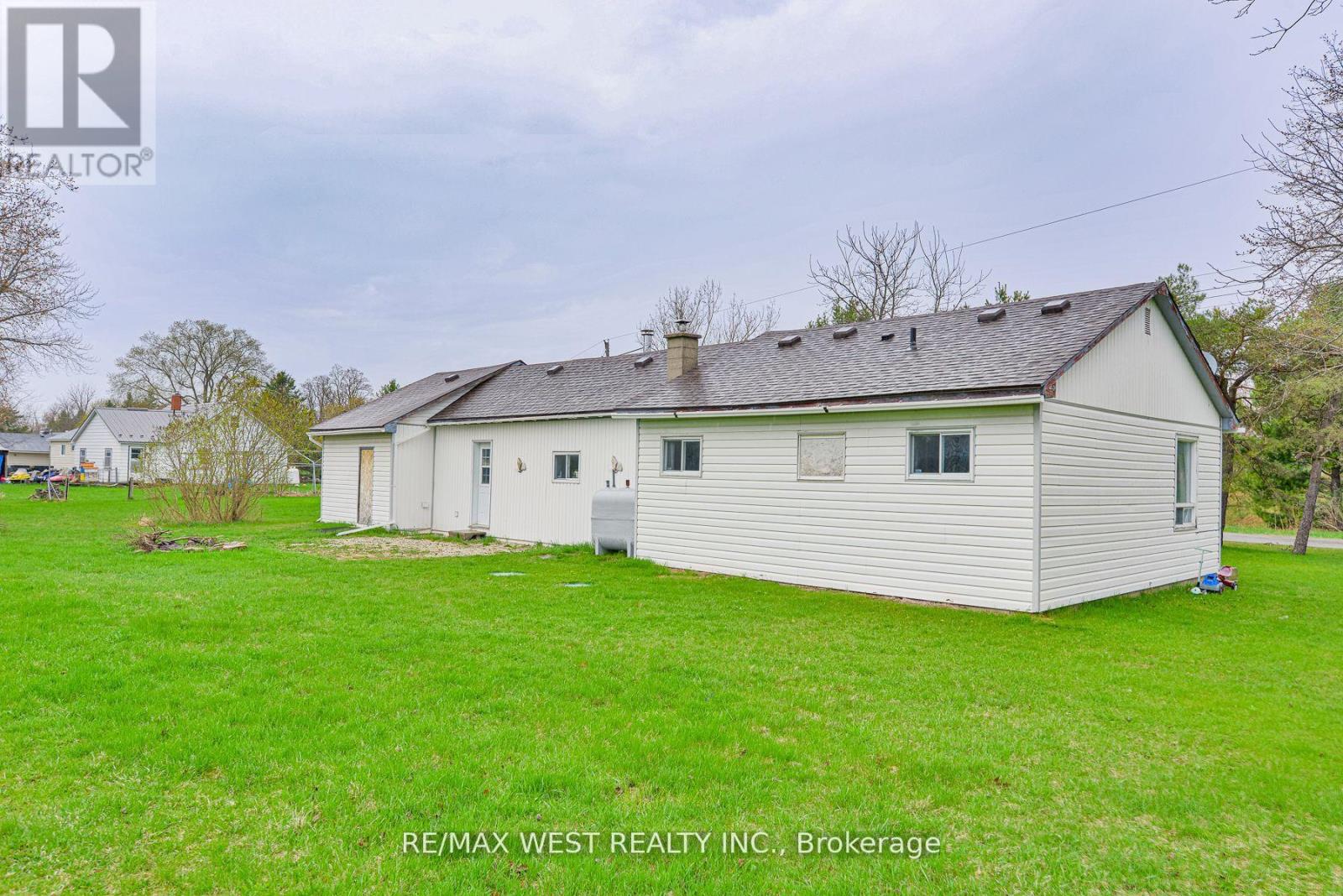 8855 Webster Road, Adjala-Tosorontio, Ontario  L0M 1K0 - Photo 8 - N12530344