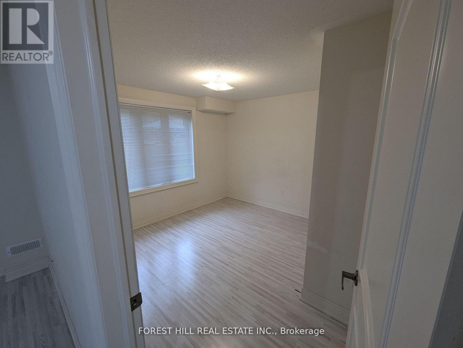 11 Joseph Hartman Crescent, Aurora, Ontario  L4G 1C9 - Photo 16 - N12530358