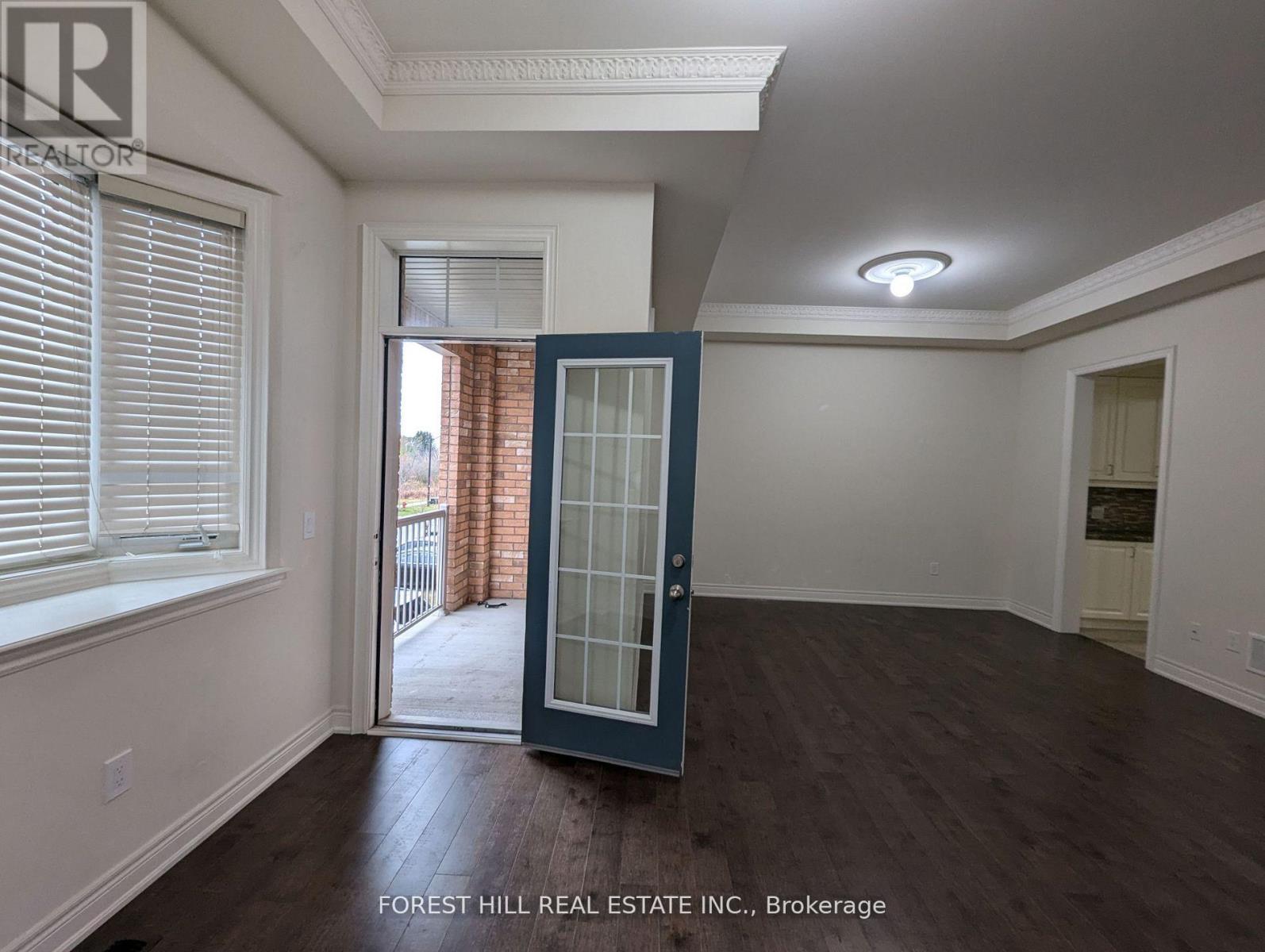 11 Joseph Hartman Crescent, Aurora, Ontario  L4G 1C9 - Photo 3 - N12530358