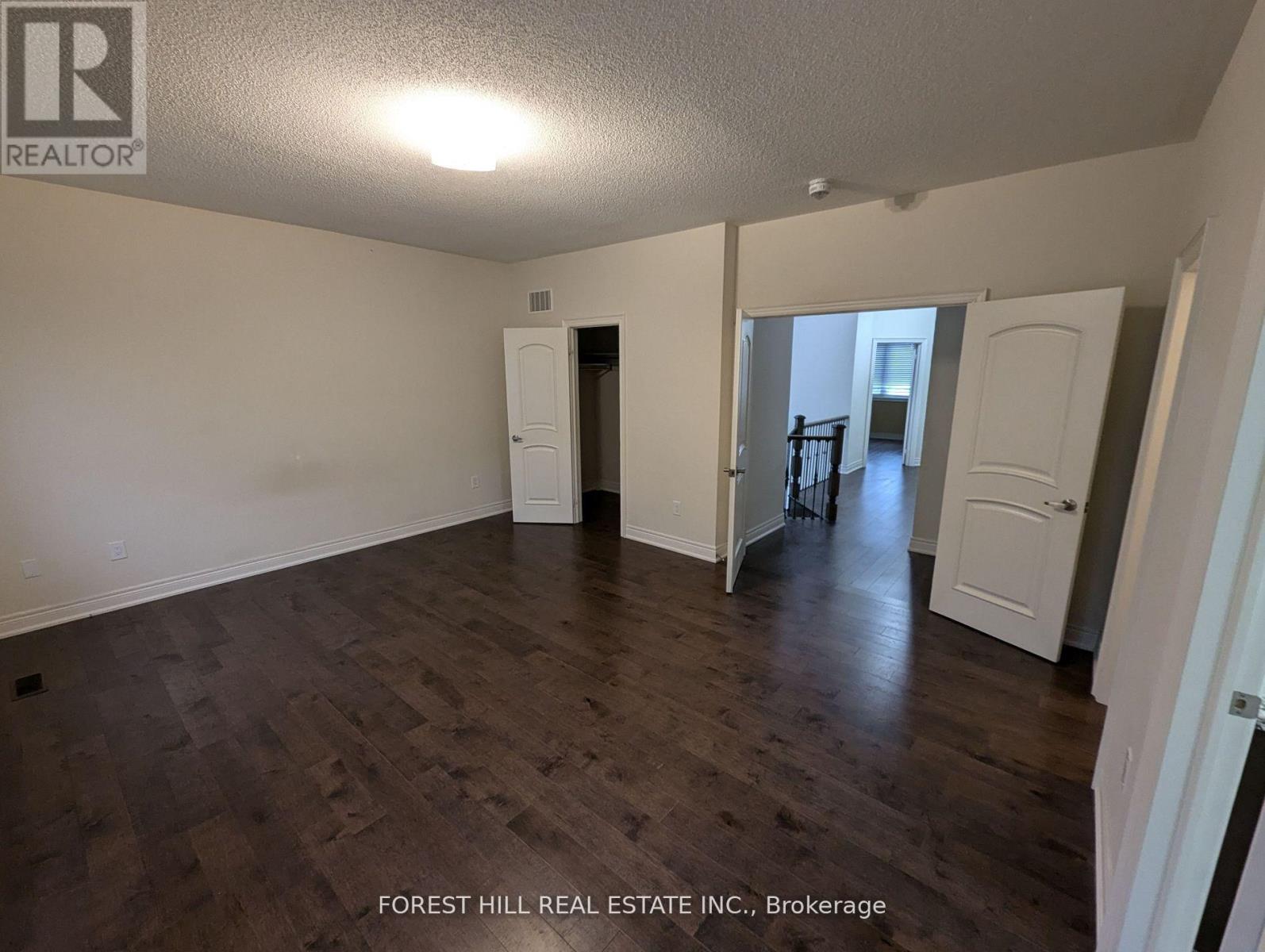 11 Joseph Hartman Crescent, Aurora, Ontario  L4G 1C9 - Photo 9 - N12530358