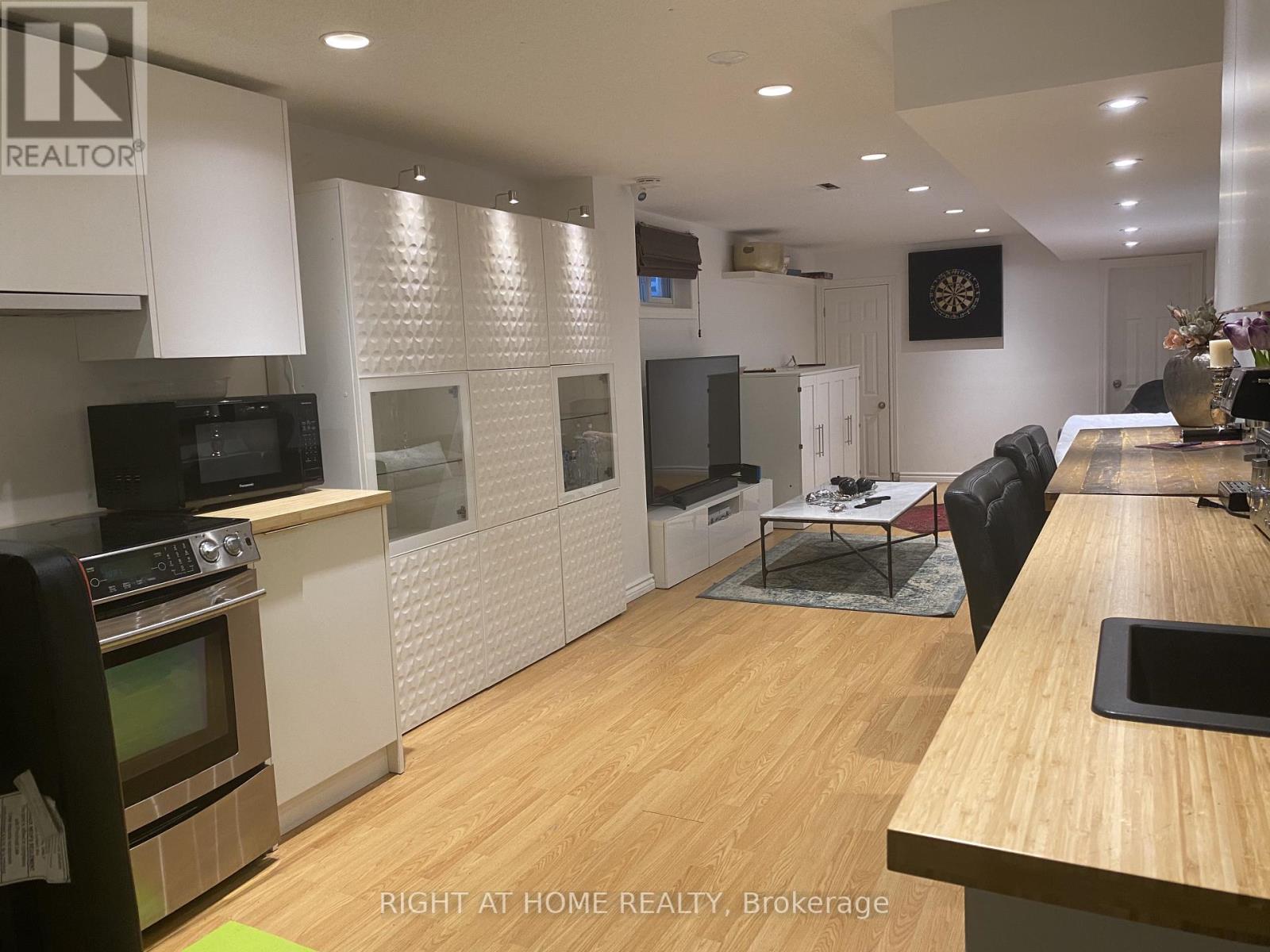 Lower Level - 36 Charnwood Place, Markham, Ontario  L3T 5H3 - Photo 3 - N12530362