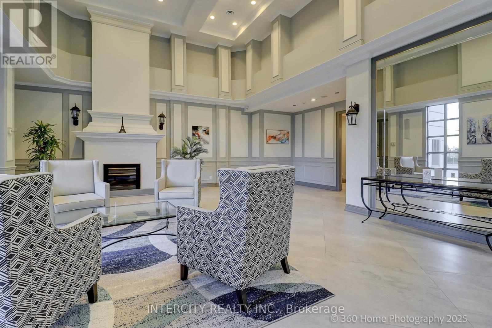 703 - 5 Emerald Lane, Vaughan, Ontario  L4J 8P7 - Photo 2 - N12530382