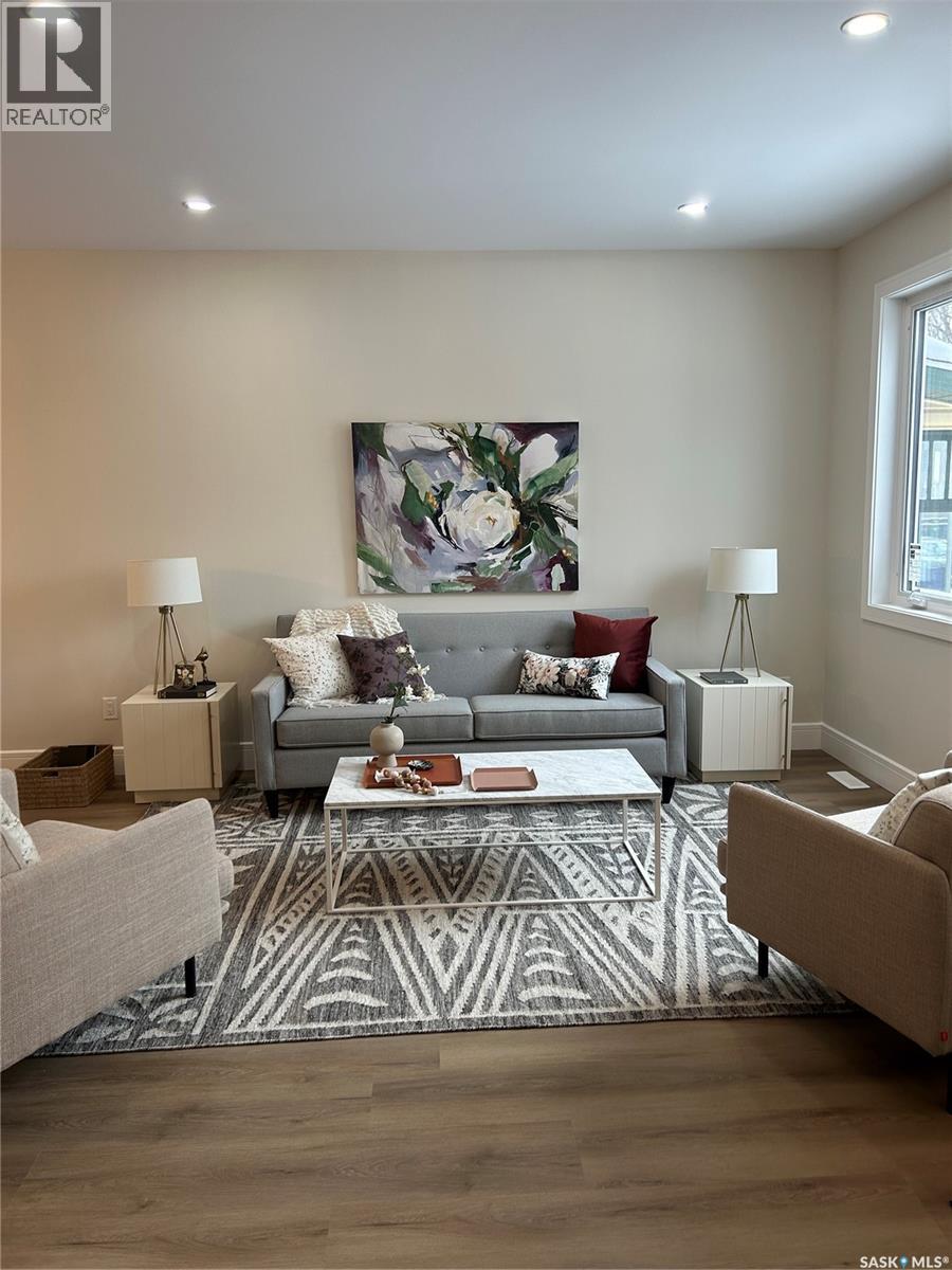 Property at 534 K AVENUE N image 3