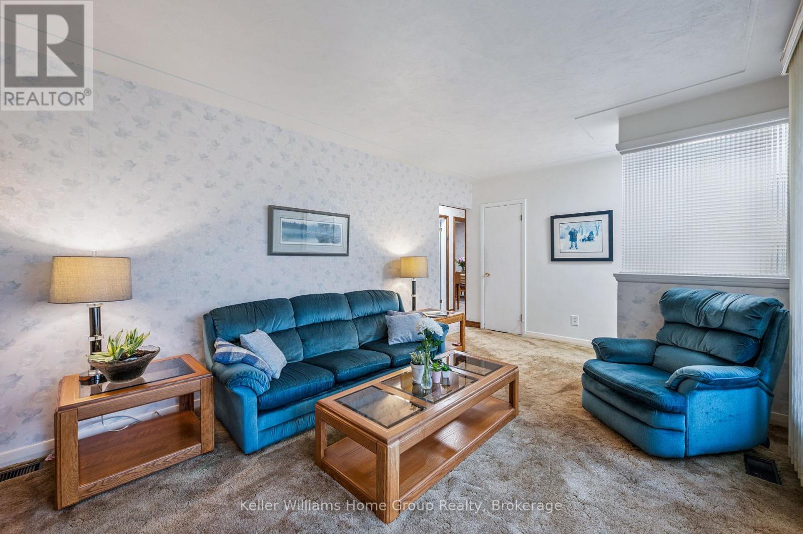 54 Ottawa Crescent, Guelph, Ontario  N1E 2A6 - Photo 6 - X12530556