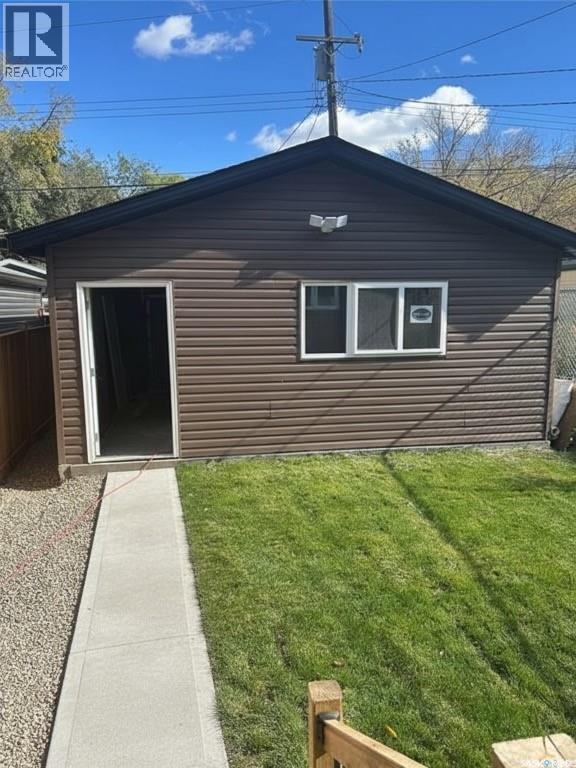 534 K Avenue N, Saskatoon, Saskatchewan  S7L 2M7 - Photo 44 - SK015357