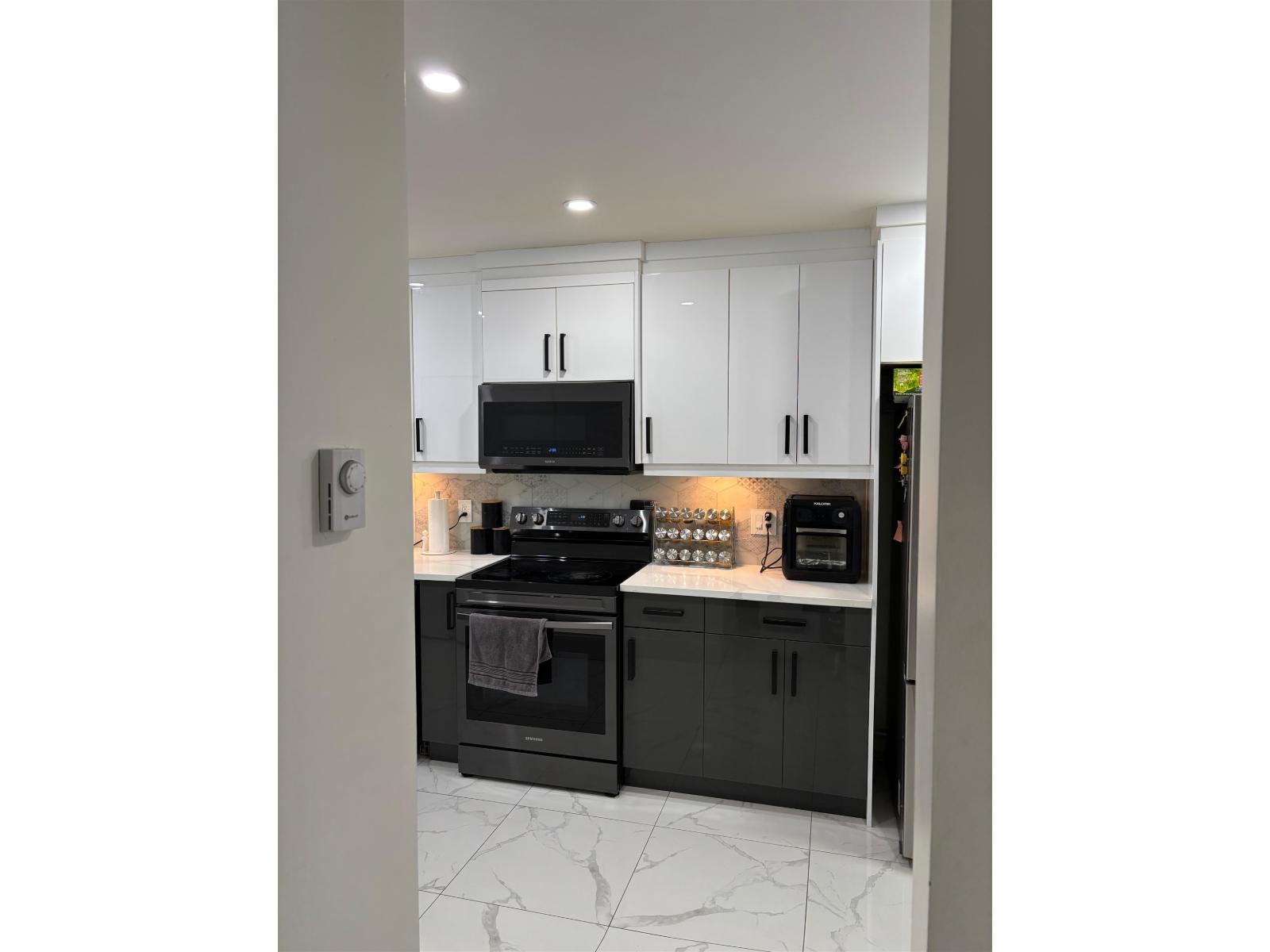 222 9462 Prince Charles Boulevard, Surrey, British Columbia  V3V 1S6 - Photo 23 - R3064992