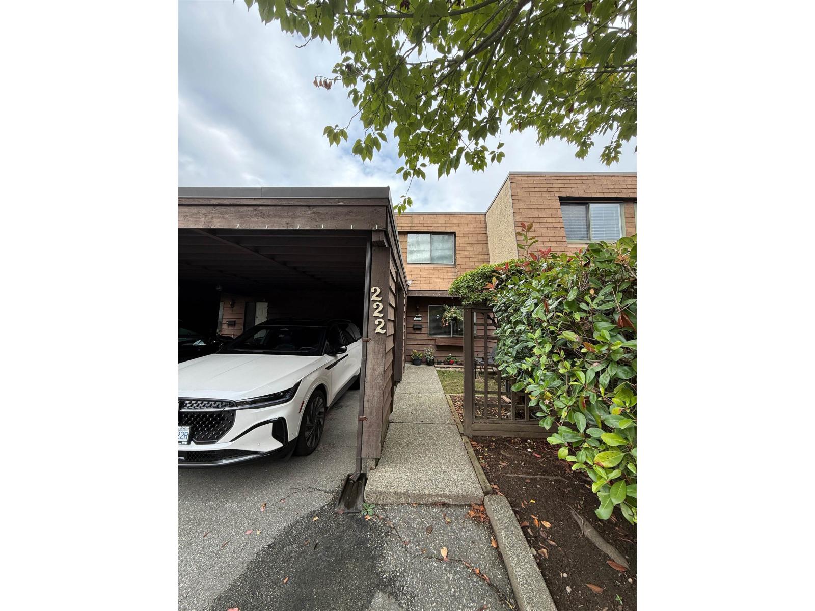 222 9462 Prince Charles Boulevard, Surrey, British Columbia  V3V 1S6 - Photo 18 - R3064992