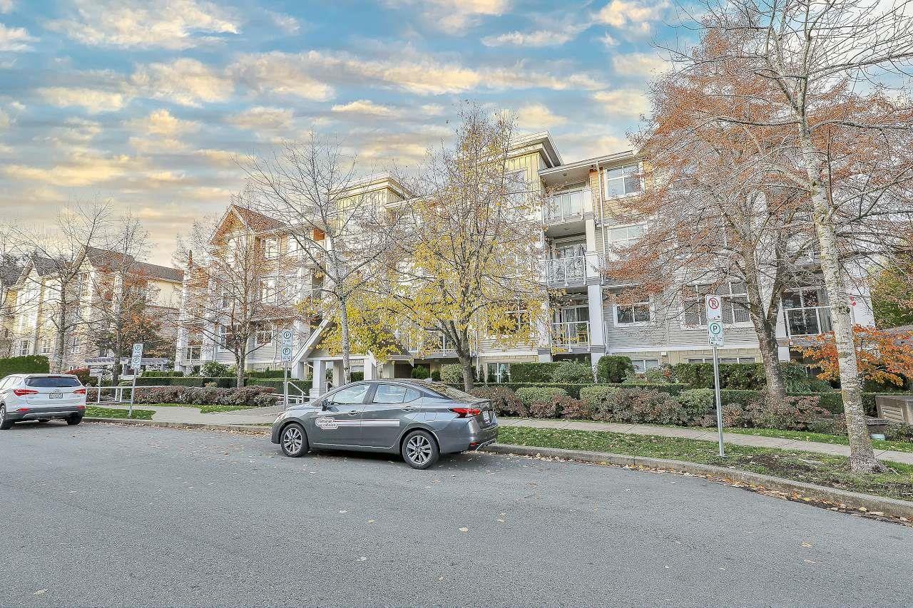 407 15299 17a Avenue, Surrey, British Columbia  V4A 1V4 - Photo 2 - R3066014