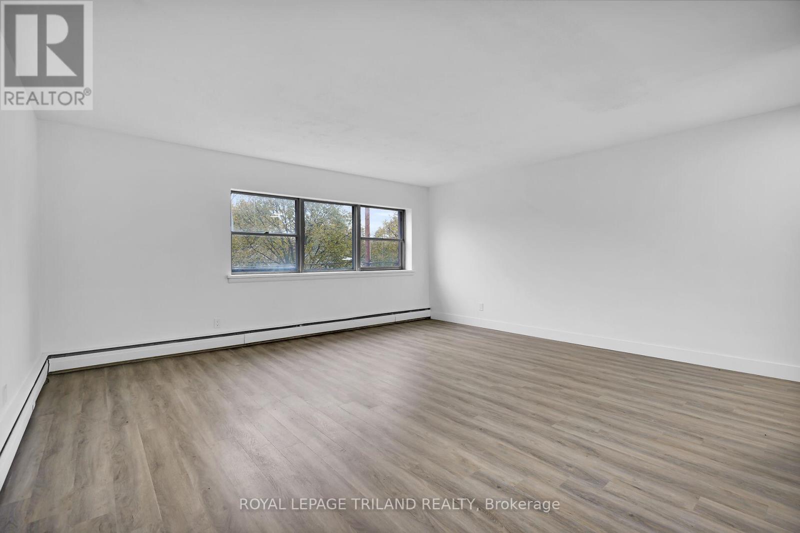 16 - 20 Craig Street, London South, Ontario  N6C 1E8 - Photo 2 - X12530466