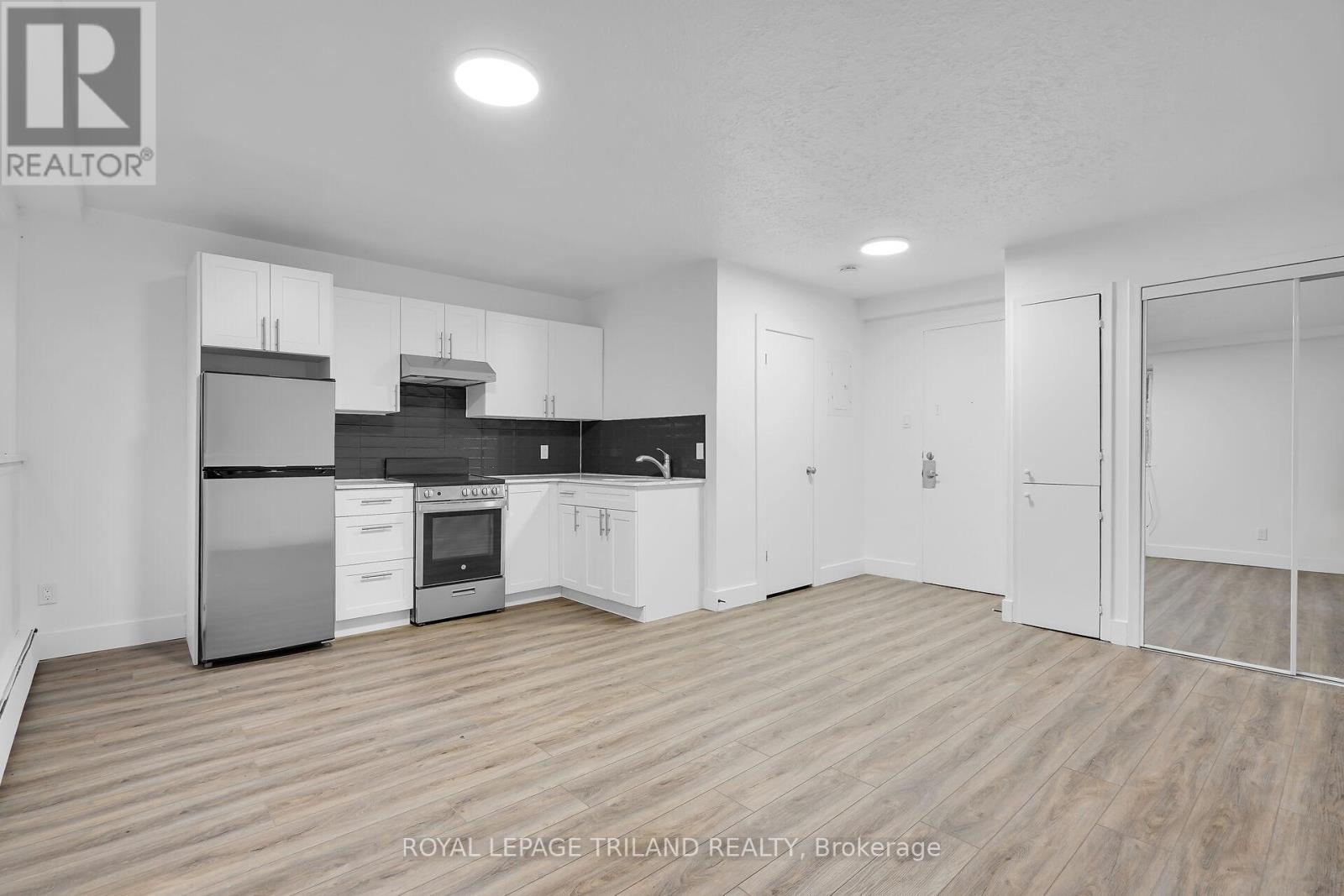 C - 20 Craig Street, London South, Ontario  N6C 1E8 - Photo 3 - X12530476