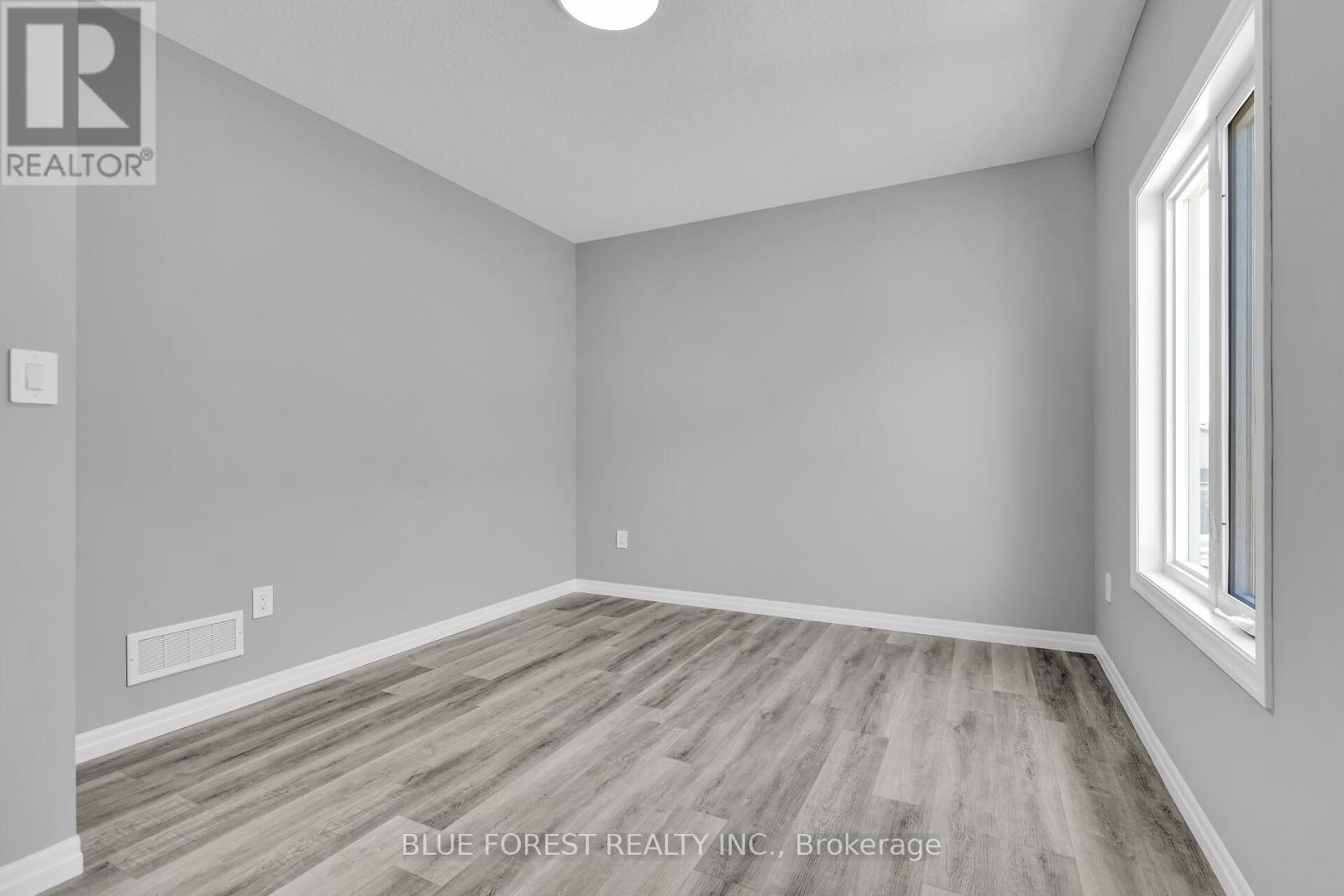 2916 Lemieux Walk, London South, Ontario  N6L 0H2 - Photo 33 - X12530558