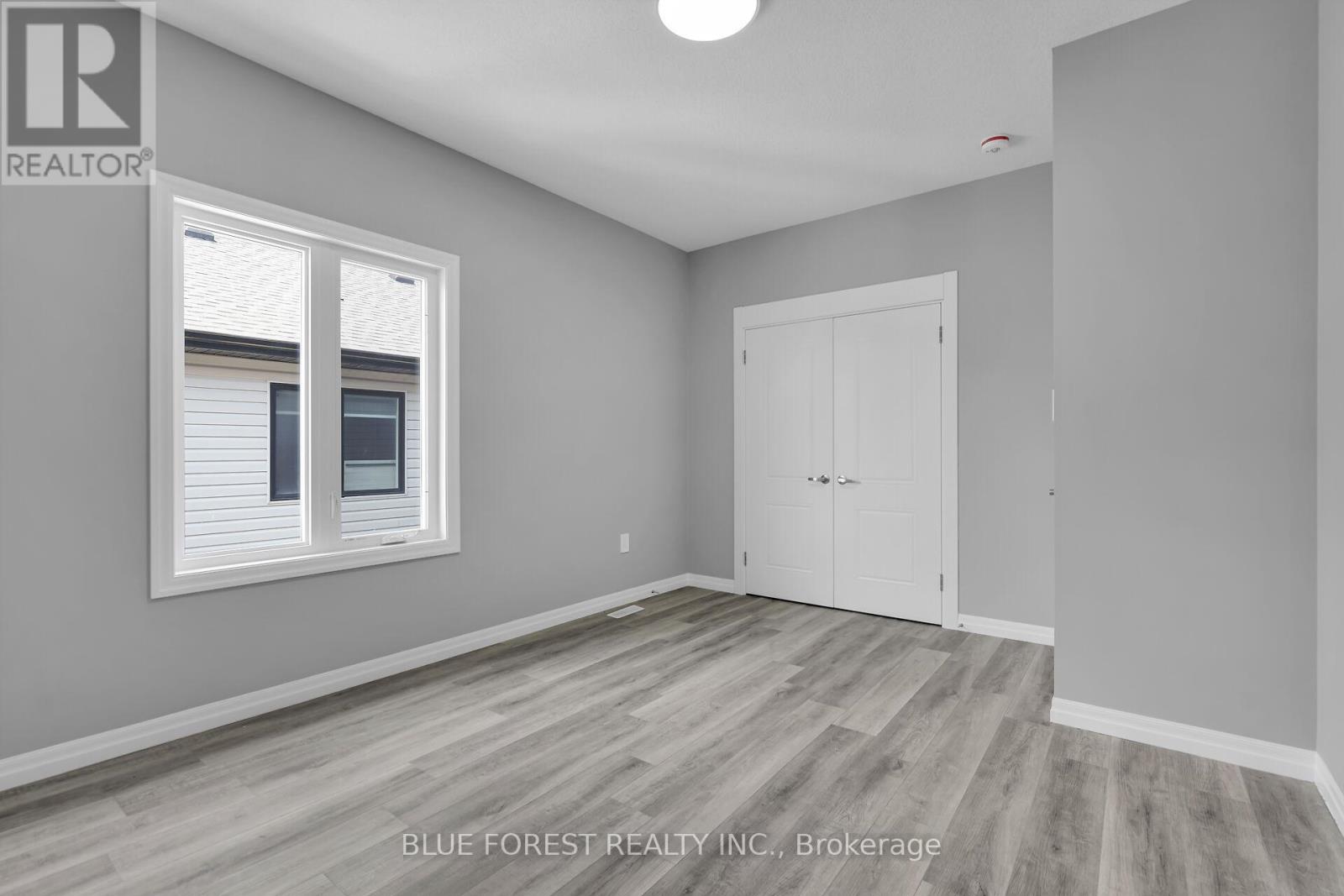 2916 Lemieux Walk, London South, Ontario  N6L 0H2 - Photo 34 - X12530558