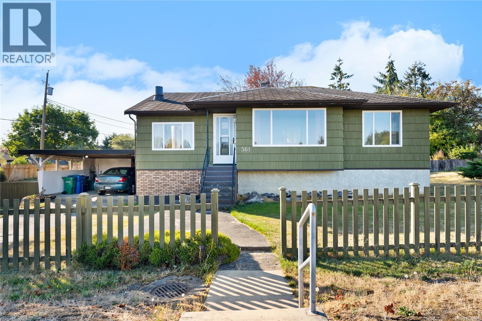 561 Fourth St, Nanaimo, British Columbia