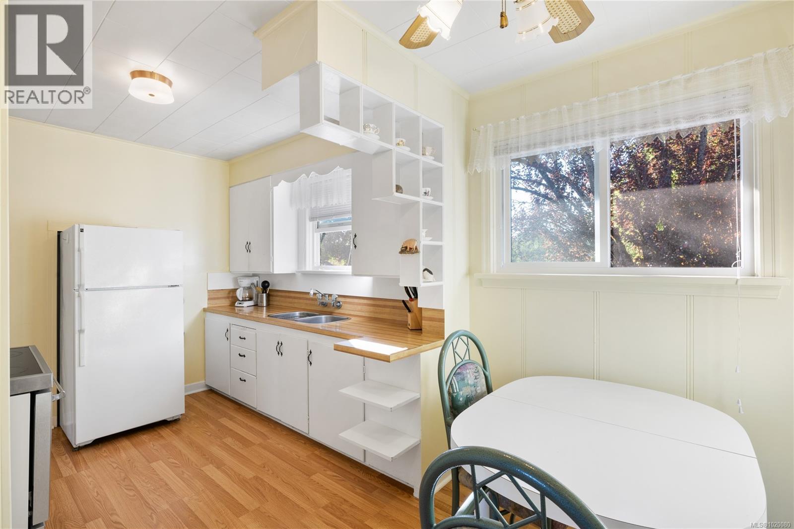 561 Fourth St, Nanaimo, British Columbia V9R 1T9 - Photo 16 - 1020080