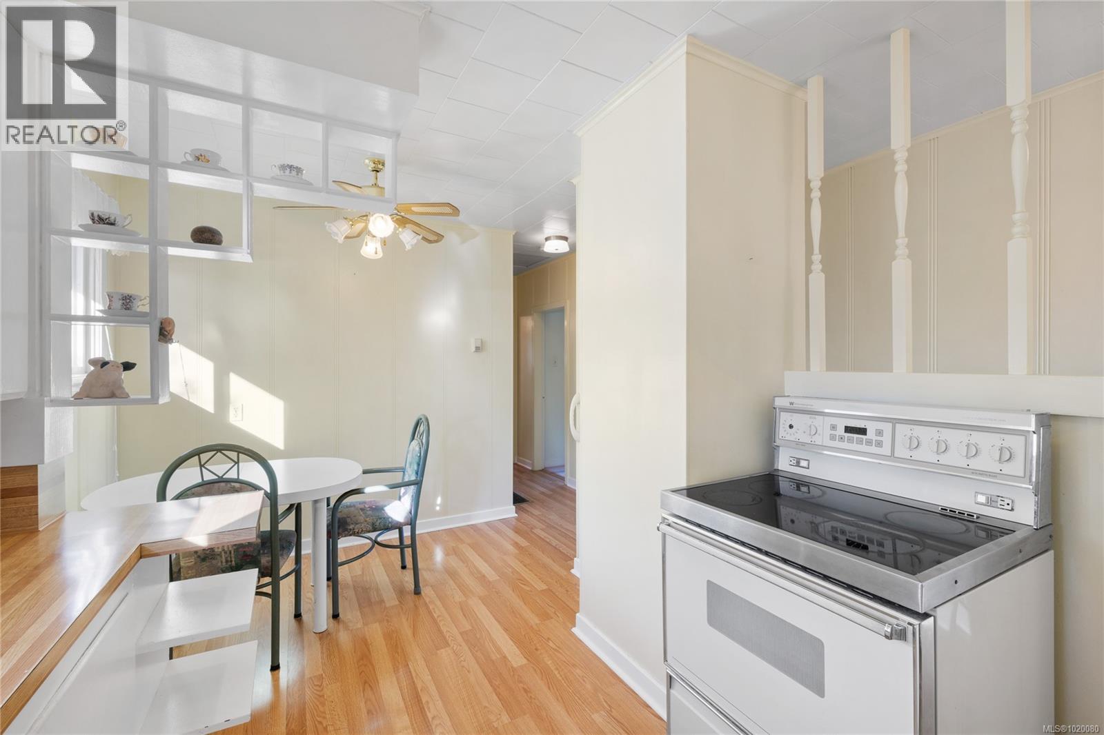 561 Fourth St, Nanaimo, British Columbia V9R 1T9 - Photo 17 - 1020080