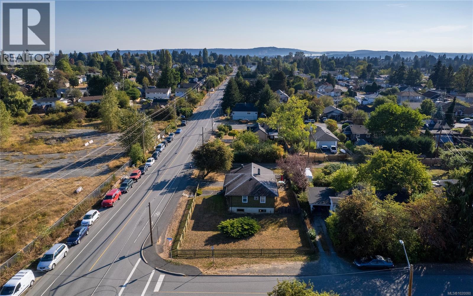 561 Fourth St, Nanaimo, British Columbia V9R 1T9 - Photo 4 - 1020080