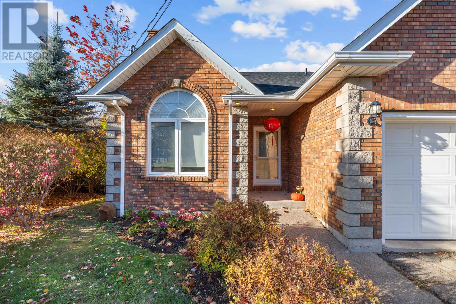 335 North River Road, Charlottetown, Prince Edward Island  C1A 3M6 - Photo 3 - 202527670