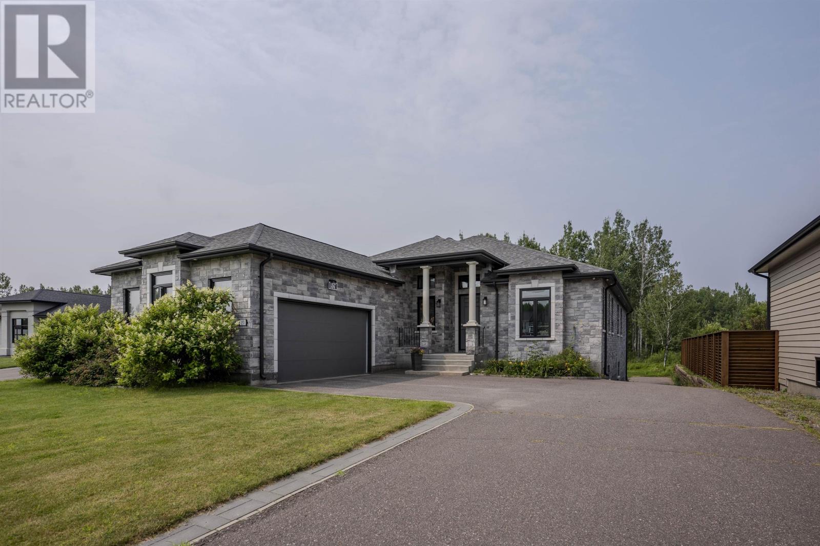 157 Whitewater Pl, Thunder Bay, Ontario  P7K 0A8 - Photo 2 - TB252587