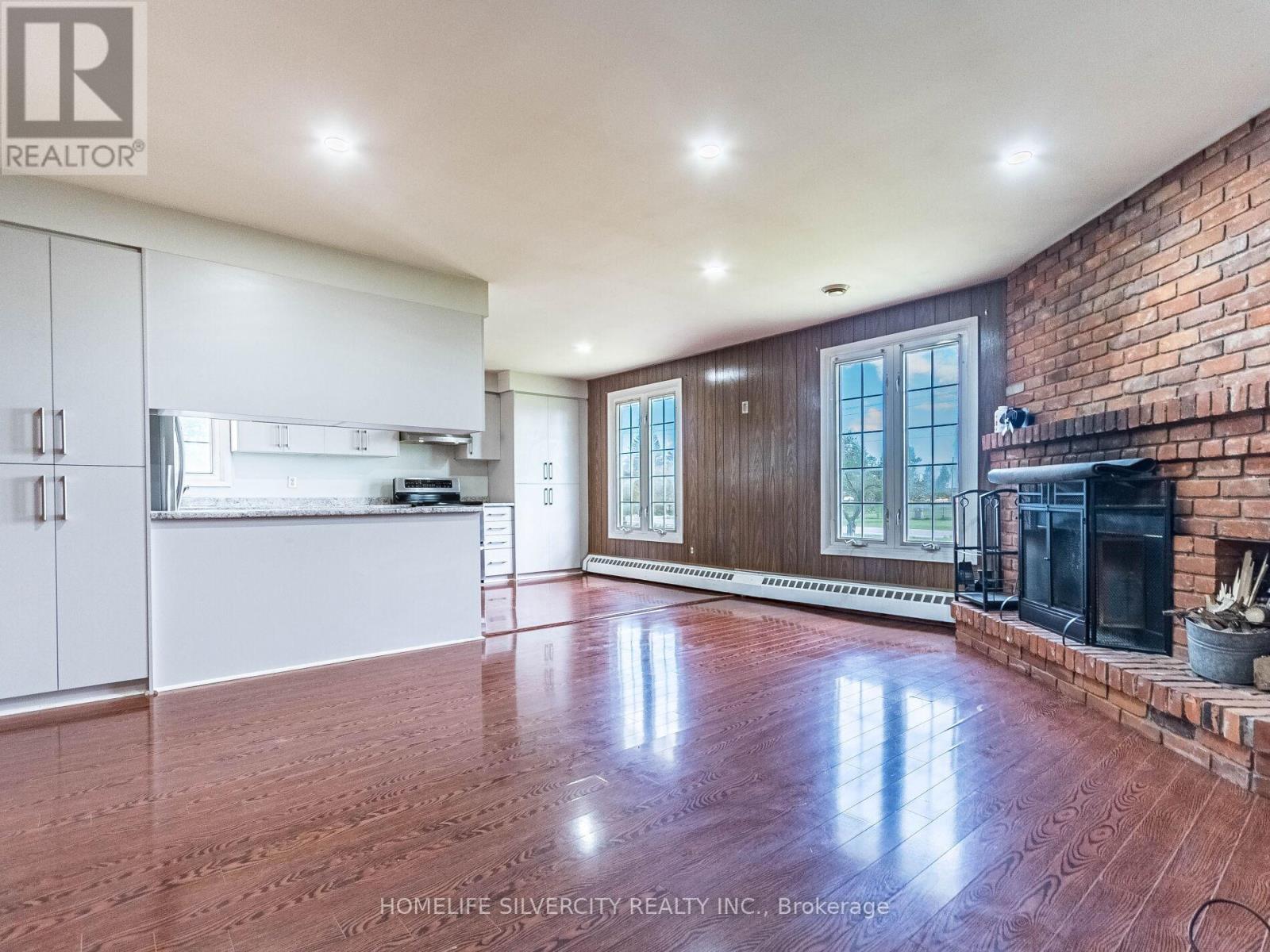 5638 Appleby Line, Burlington, Ontario  L7M 0P6 - Photo 5 - W12530196