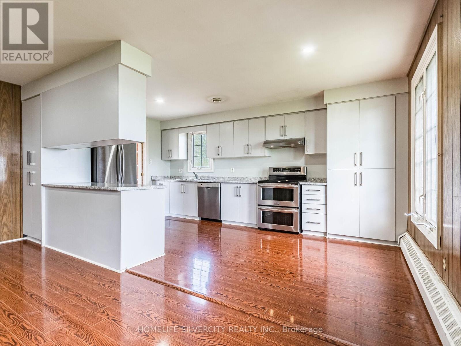 5638 Appleby Line, Burlington, Ontario  L7M 0P6 - Photo 8 - W12530196