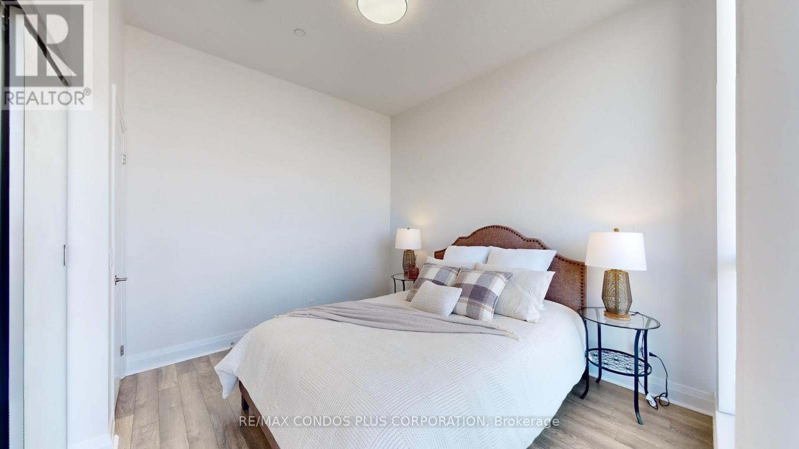 2409 - 17 Zorra Street, Toronto, Ontario  M8Z 0C8 - Photo 12 - W12530214