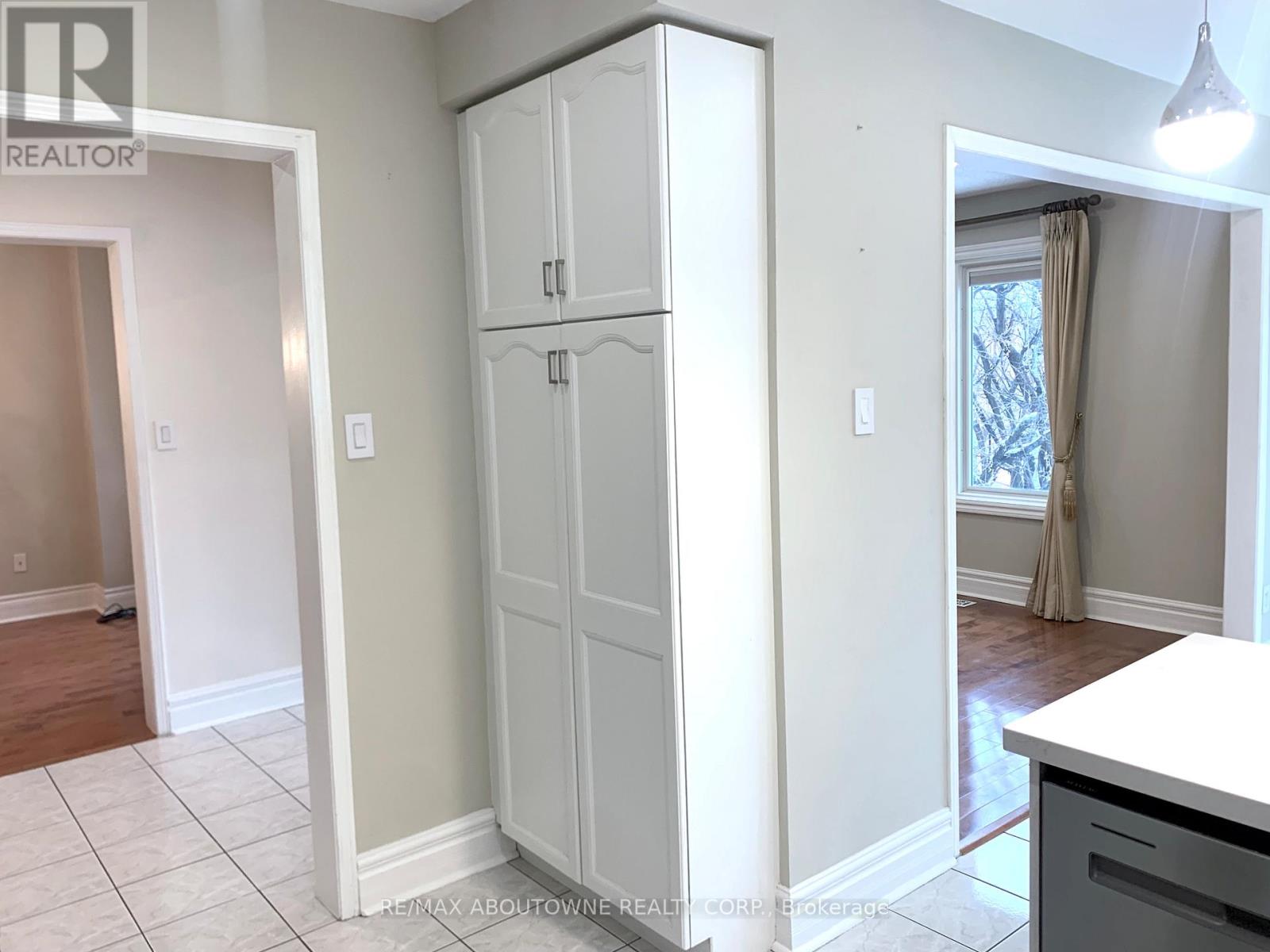 (Upper) - 4766 Wild Rose Street, Mississauga, Ontario  L5M 5M6 - Photo 21 - W12530230