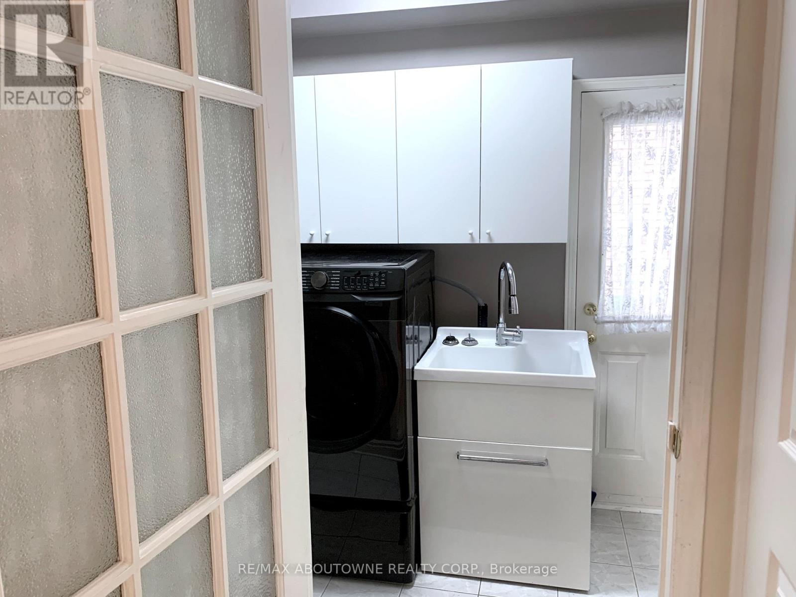 (Upper) - 4766 Wild Rose Street, Mississauga, Ontario  L5M 5M6 - Photo 22 - W12530230