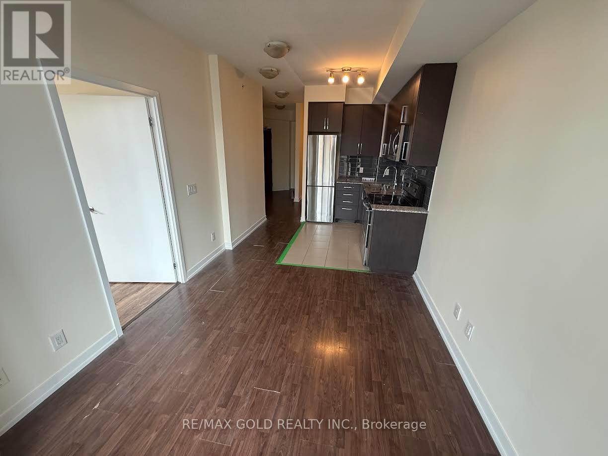 1401 - 840 Queens Drive, Toronto, Ontario  M9W 0E7 - Photo 10 - W12530252