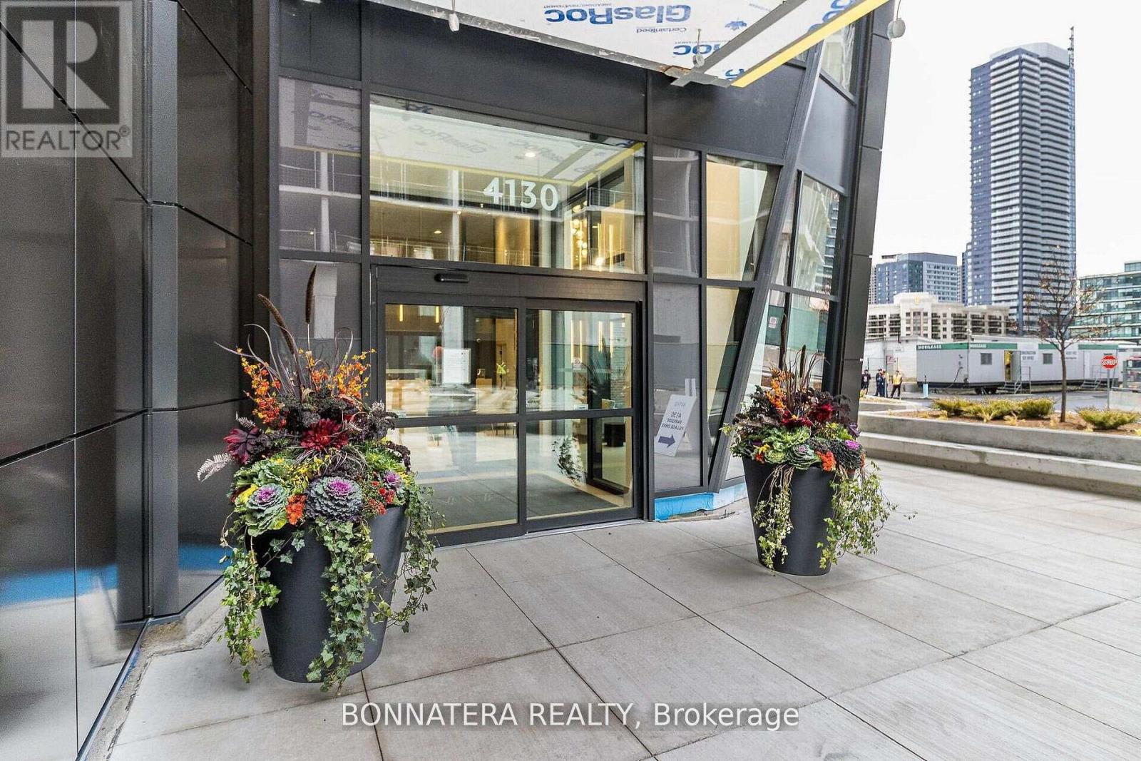 3702 - 4130 Parkside Village Drive, Mississauga, Ontario  L5B 0L7 - Photo 3 - W12530312