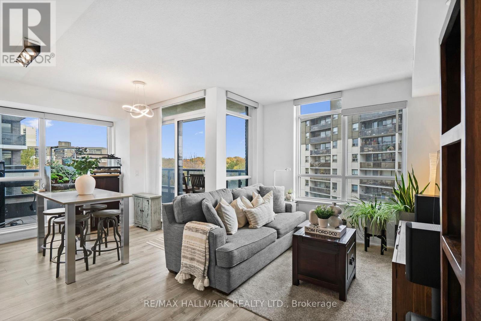 409 - 10 GIBBS ROAD, Toronto, Ontario