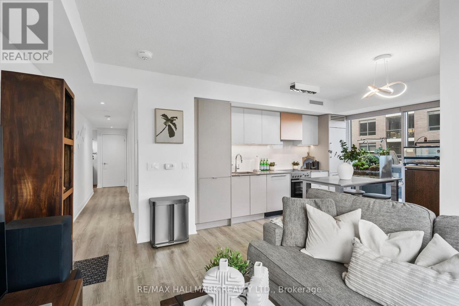 409 - 10 Gibbs Road, Toronto, Ontario  M9B 0E2 - Photo 18 - W12530374