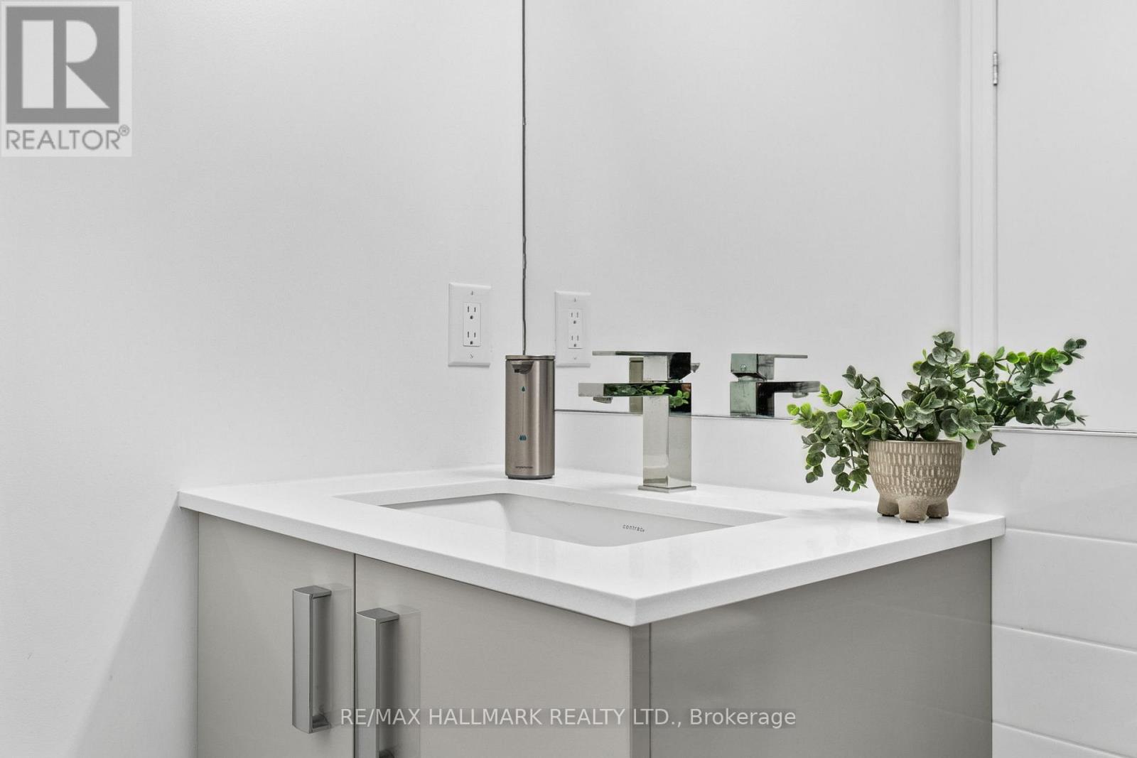 409 - 10 Gibbs Road, Toronto, Ontario  M9B 0E2 - Photo 22 - W12530374