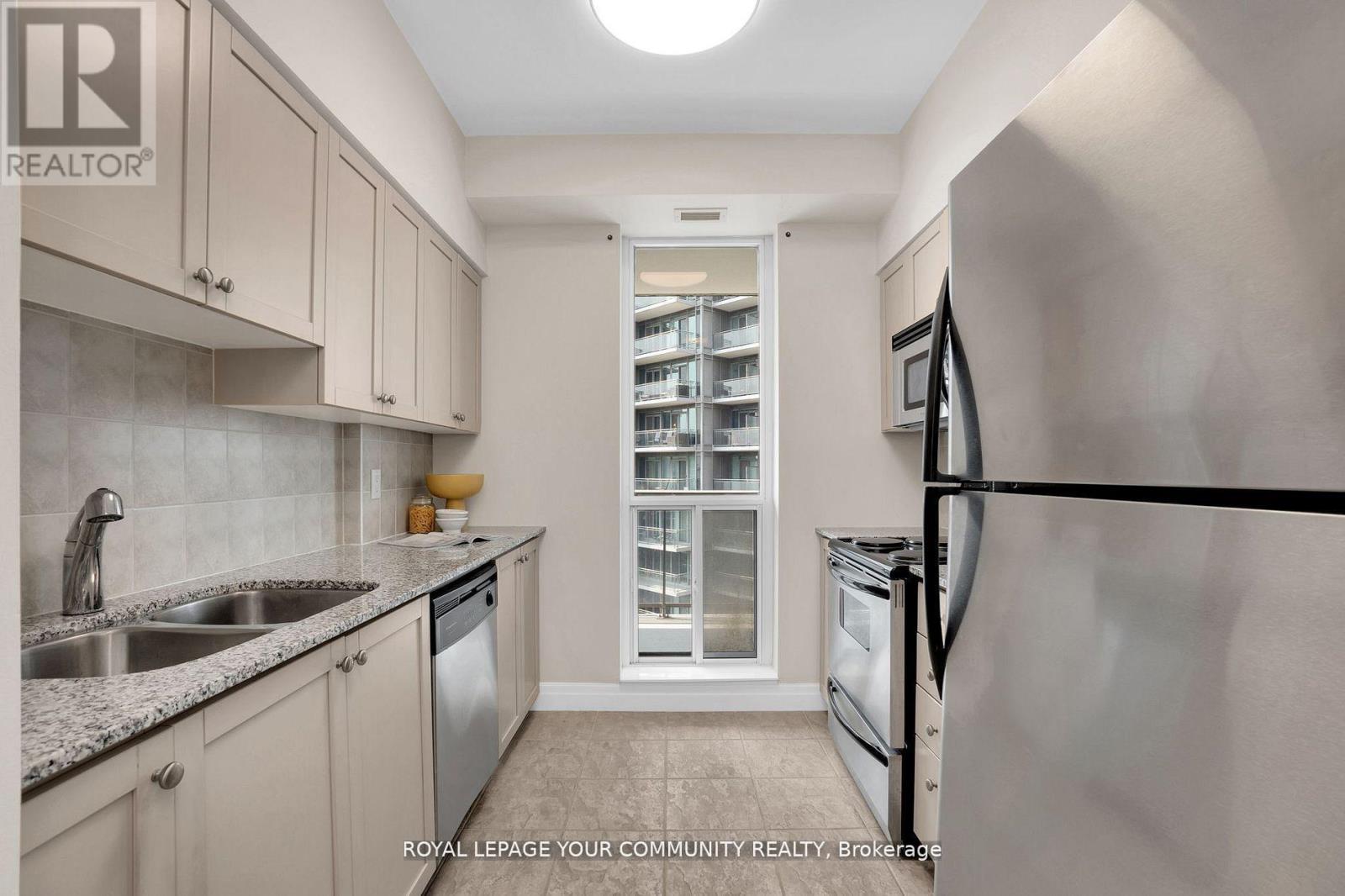 1506 - 2119 Lake Shore Boulevard W, Toronto, Ontario  M8V 4E8 - Photo 13 - W12530376